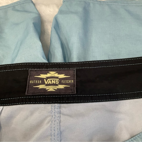 VANS Nathan Fletcher Mens Southwest Aztec Print Stretch Board Shorts Size 36 - Picture 3 of 10